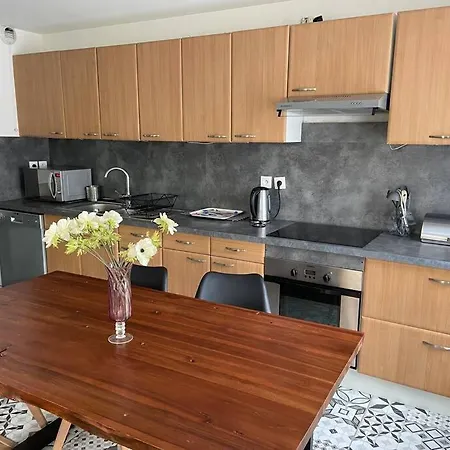 Superbe T3 Centre Avec Garage Ferme Appartement *