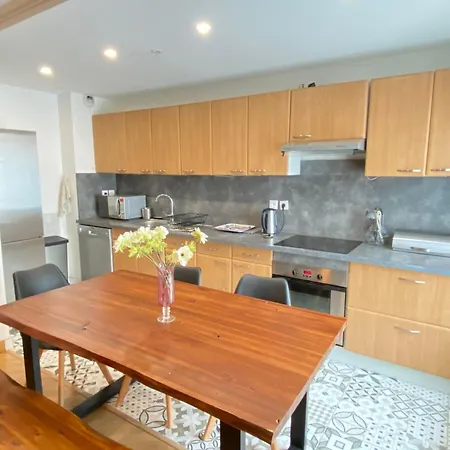 Superbe T3 Centre Avec Garage Ferme Appartement *