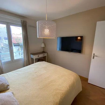 Superbe T3 Centre Avec Garage Ferme Apartment