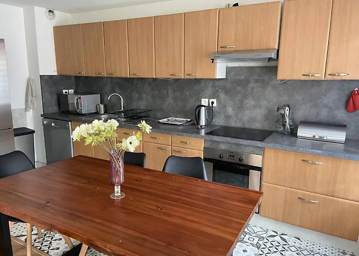 Superbe T3 Centre Avec Garage Ferme Апартаменты *