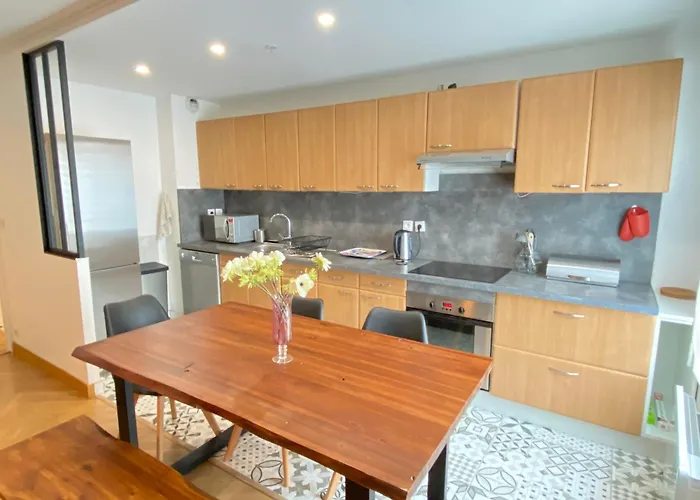 Superbe T3 Centre Avec Garage Ferme Apartment *