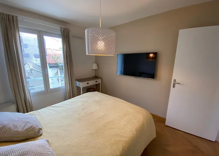 Superbe T3 Centre Avec Garage Ferme Апартаменты